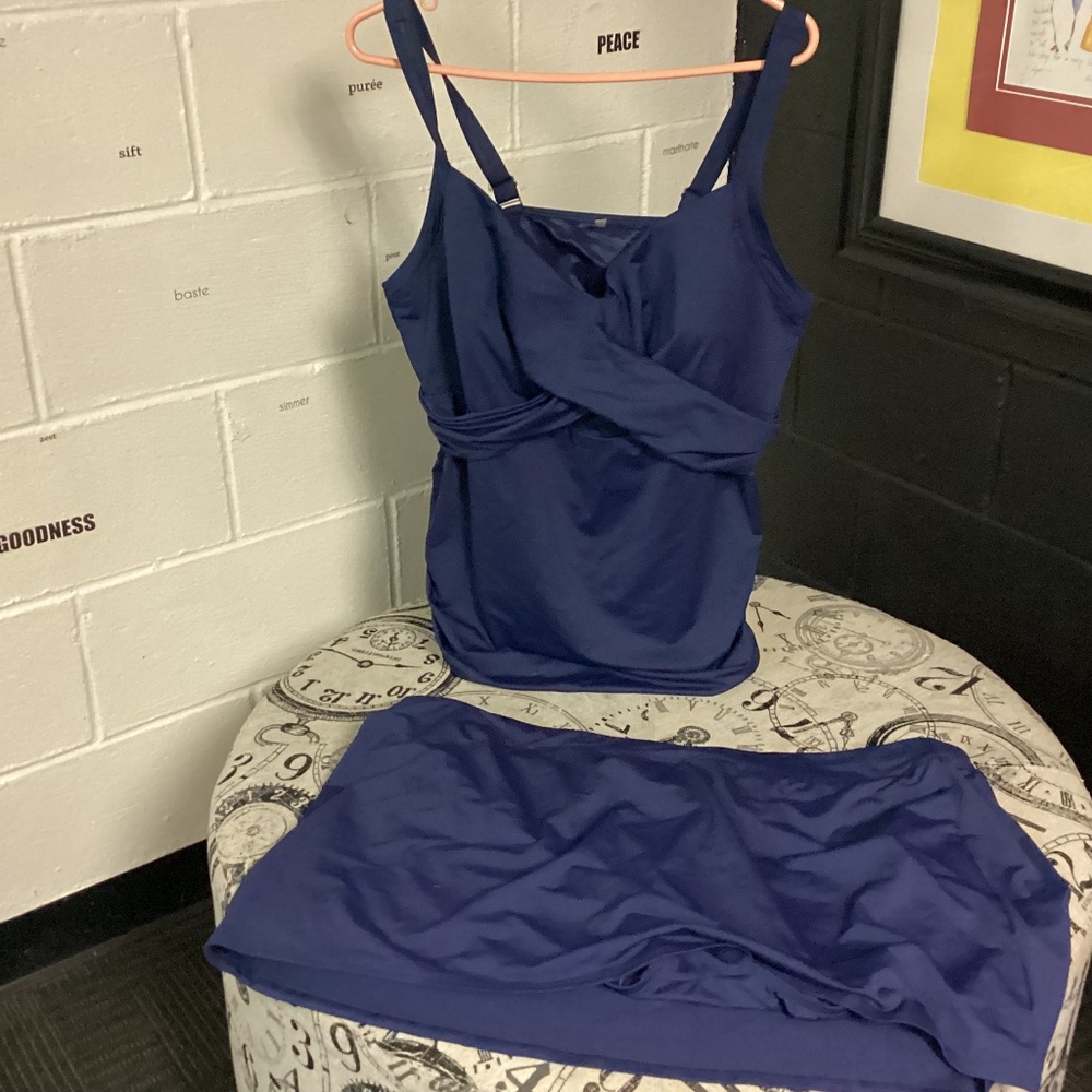 Lands. End.navy blue two-piece 22. size women bathing suit. 💙💙💙💙💙